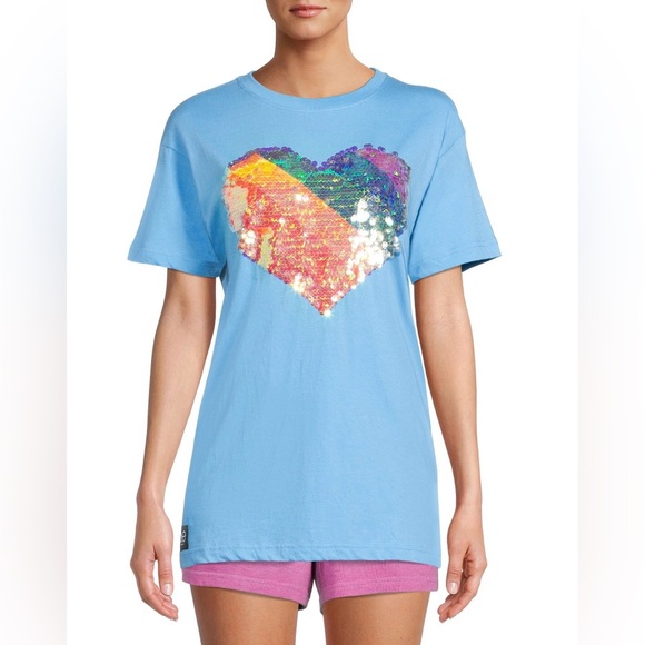 🌈 NWT! Unisex Rainbow Sequin Heart TShirt - Picture 3 of 12